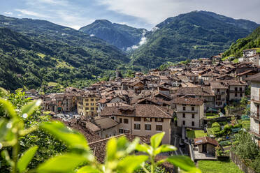 Gebirgszüge bei Bagolino, Provinz Brescia, Lombardei, Italien - MAMF01741