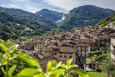 Moutain ranges near Bagolino, Province of Brescia, Lombardy, Italy - MAMF01741