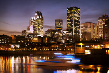 Cityscape of montreal in the evening - CAVF94072