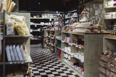 Interior of delicatessen shop with packaged food - MASF23355