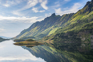 Mountains reflecting in the water at Lofoten, Norway - RUNF04412