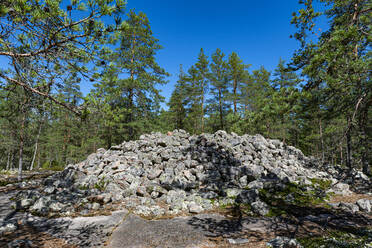 Finnland, Rauma, Bronzezeitliche Grabstätte von Sammallahdenmaki - RUNF04443