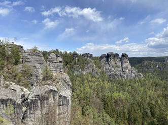 Germany, Saxony, Eroded rock formations of Elbe Sandstone Mountains - ASCF01581