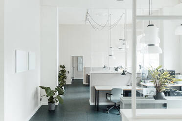 Interior of empty modern office - GUSF06067