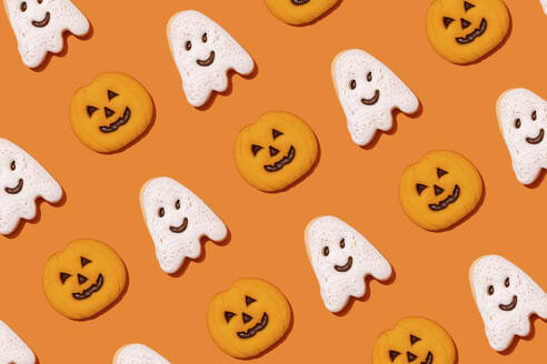 Pattern of Halloween themed cookies - GEMF04859