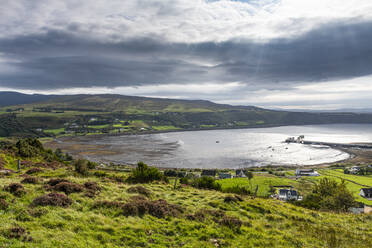 UK, Scotland, Large clouds over Uig Bay - RUNF04569