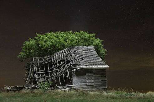 A House Slowly Decays in Oklahoma Countryside - CAVF94457