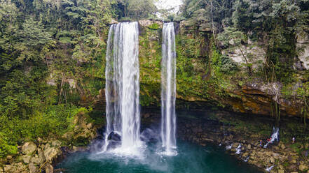 Luftaufnahme des Wasserfalls Misol Ha, Chiapas, Mexiko, Nordamerika - RHPLF20025