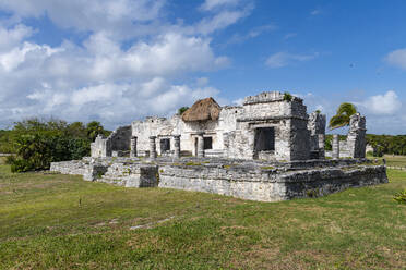 Pre-Columbian Mayan walled city of Tulum, Quintana Roo, Mexico, North America - RHPLF20142