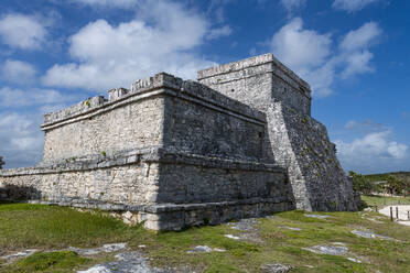 Pre-Columbian Mayan walled city of Tulum, Quintana Roo, Mexico, North America - RHPLF20145