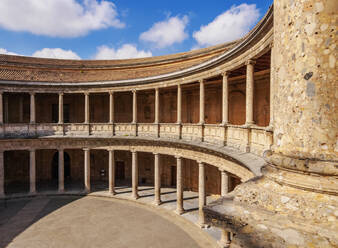 Innenhof des Palastes von Karl V., Alhambra, UNESCO-Weltkulturerbe, Granada, Andalusien, Spanien, Europa - RHPLF20192