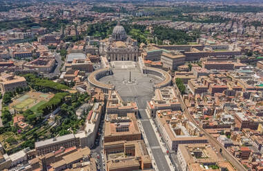 Luftaufnahme der Vatikanstadt bei Tag in Rom, Italien. - AAEF09581