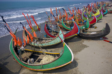 Aerial view of traditional fishing boats along the shoreline on the beach on St. Martin's Island, Teknaf, Chittagong, Bangladesh. - AAEF10434