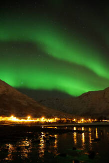 Spektakuläre grüne Nordlichter in Tromso - ADSF28145