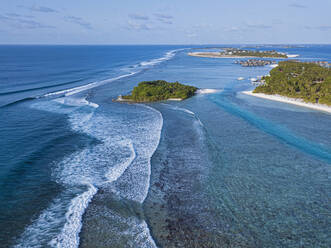 Aerial view of surfing spot near Kanifinolhu island - KNTF06307