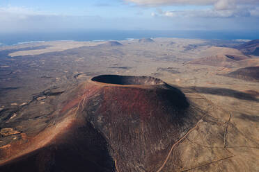 Luftaufnahme des Vulkans Calderon Hondo in der Nähe von Lajares, Insel Fuerteventura. - AAEF12711