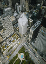 Luftaufnahme von Chicagoer Wolkenkratzern im Stadtzentrum, Chicago, Illinois, Vereinigte Staaten. - AAEF13073