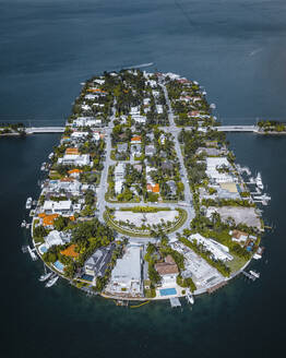 Aerial view of San Marco Island, a luxury residential district among Venetian islands in Biscayne Bay, Miami Beach, Florida, United States. - AAEF13111