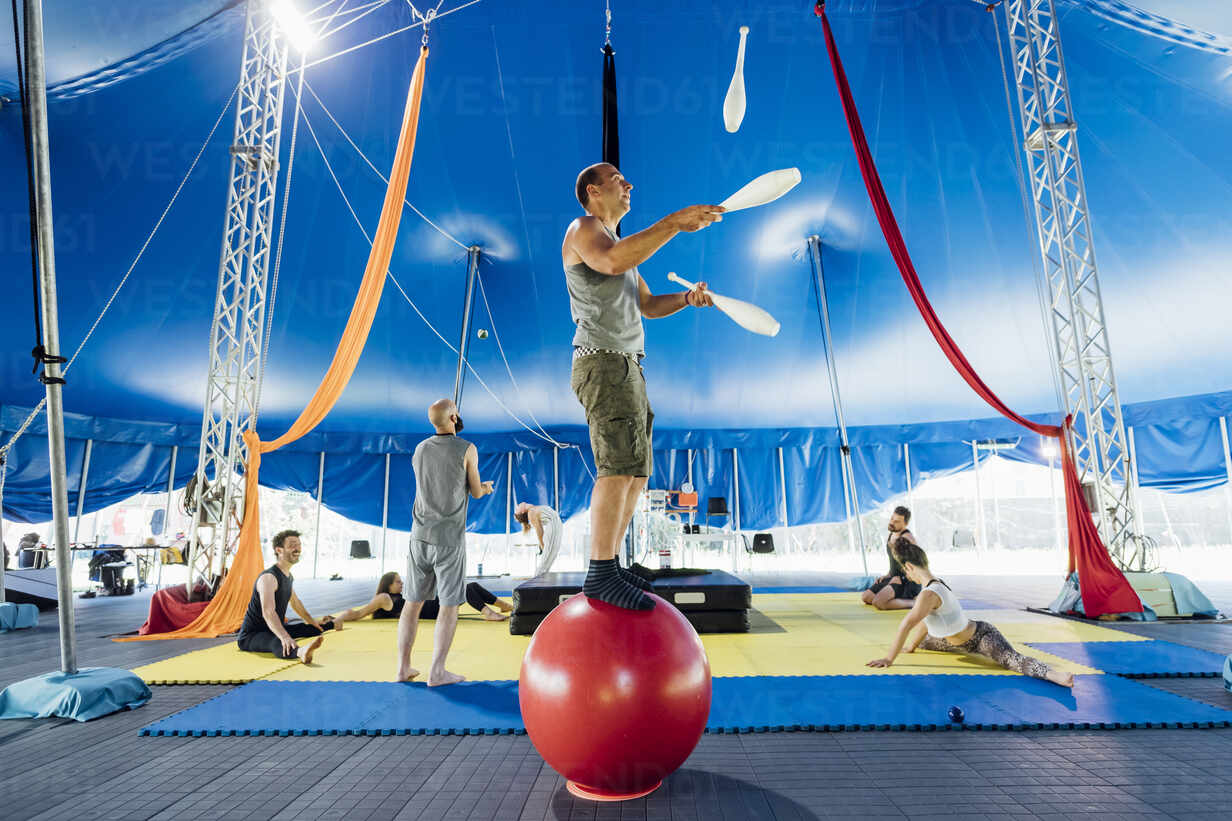 Ruban De Gymnastique, Juggling & Circus