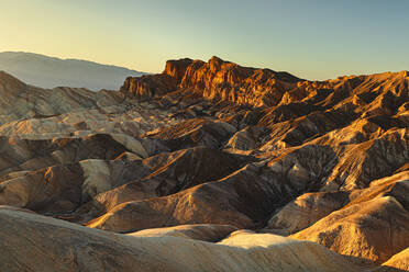 Zabriskie Point bei Sonnenaufgang, Death Valley National Park, Kalifornien, Vereinigte Staaten von Amerika, Nordamerika - RHPLF20611