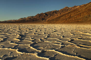 Badwater Basin bei Sonnenuntergang, Death Valley National Park, Kalifornien, Vereinigte Staaten von Amerika, Nordamerika - RHPLF20613