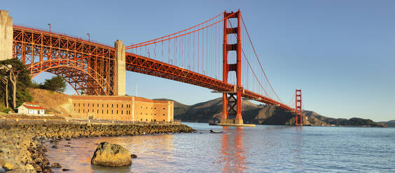 Golden Gate Bridge at sunrise, San Francisco Bay, California, United States of America, North America - RHPLF20634