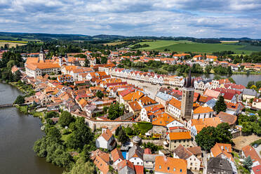 Luftaufnahme des historischen Zentrums von Telc, UNESCO-Weltkulturerbe, Südmähren, Tschechische Republik, Europa - RHPLF20678