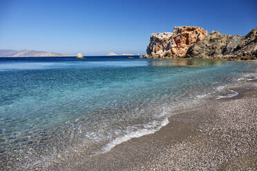 Strand der Insel Folegandros, Kykladen, Griechische Inseln, Griechenland, Europa - RHPLF20698