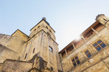 Frankreich, Dordogne, Sarlat-la-Caneda, Glockenturm der Kathedrale von Sarlat - GWF07120