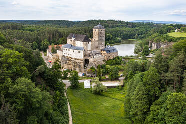 Luftaufnahme der Burg Kost, Böhmisches Paradies, Tschechische Republik, Europa - RHPLF20773