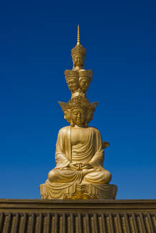 China, Sichuan, Emeishan City, Golden statue of Samantabhadra at summit of Mount Emei - EAF00064