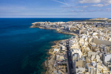 Malta, Nördliche Region, Saint Pauls Bay, Luftaufnahme der Küstenstadt - TAMF03168