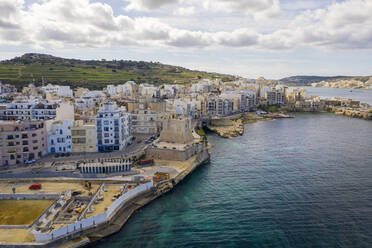 Malta, Nördliche Region, Saint Pauls Bay, Luftaufnahme der Küstenstadt - TAMF03169