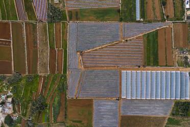 Luftaufnahme von modernen Bauernhöfen - TAMF03198