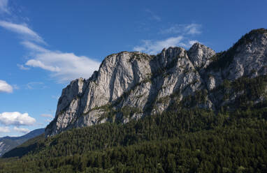 Der Berg Drachenwand im Sonnenlicht - WWF05800