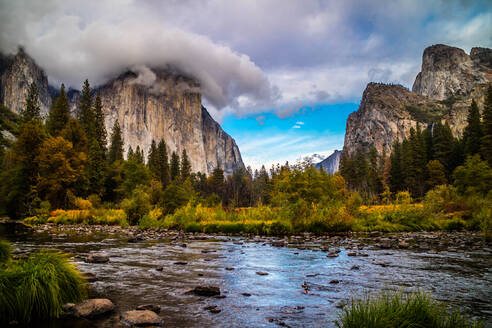 Mirror Lake im Yosemite-Nationalpark, Kalifornien - CAVF94727