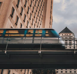 Gebäude in der Stadt Metro Rail Miami Florida Downton - CAVF94802