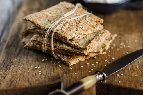 Bundle of fresh gluten-free crispbreads with flax seed - SBDF04514