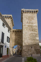 Spain, Balearic Islands, Mahon, Pont de Sant Roc gate - MABF00591