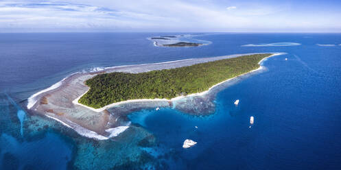 Malediven, Kolhumadulu Atoll, Luftaufnahme der Insel Kanimeedhoo - KNTF06384