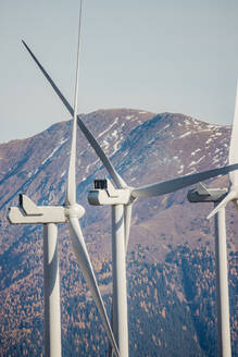 Windkraftanlagen auf einem Berg im Lachtal - DAWF02132