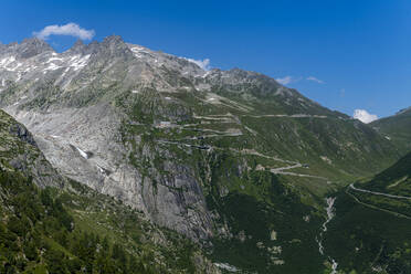 Kamm des Furkapasses in den Schweizer Alpen - RUNF04693
