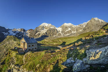 Hintergrathutte refuge in Ortler Alps - ANSF00114