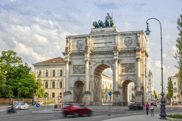 Germany, Bavaria, Munich, Street in front of Siegestor gate - MAMF01998