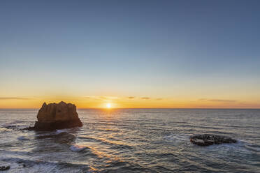 Eagle Rock vom Split Point Lookout aus gesehen bei Sonnenaufgang - FOF12416