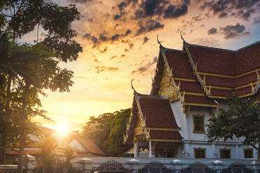 Wat Saket-Tempel bei Sonnenaufgang, Bangkok, Thailand - CHPF00836