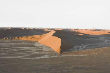 Luftaufnahme der Sanddüne in Sossusvlei, Namibia. - AAEF13644