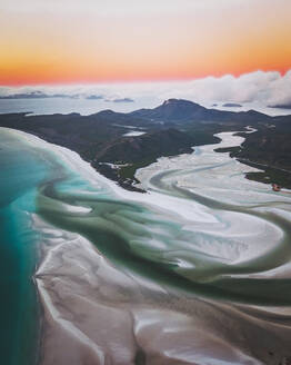 Luftaufnahme des Whitehaven-Strandes in den Whitsundays, Queensland, Australien. - AAEF13740