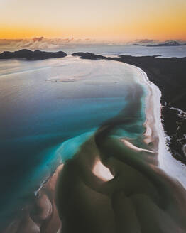 Luftaufnahme des Whitehaven-Strandes in den Whitsundays, Queensland, Australien. - AAEF13744