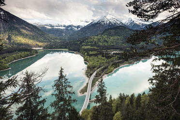 Faller-Klamm-Brucke bridge over Sylvenstein lake, Lenggries, Bavaria, Germany - WFF00576